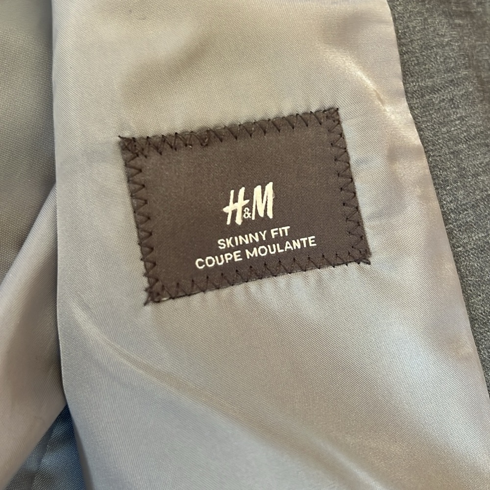 Men’s H&M Skinny Fit Suit Jacket - Picture 2 of 3